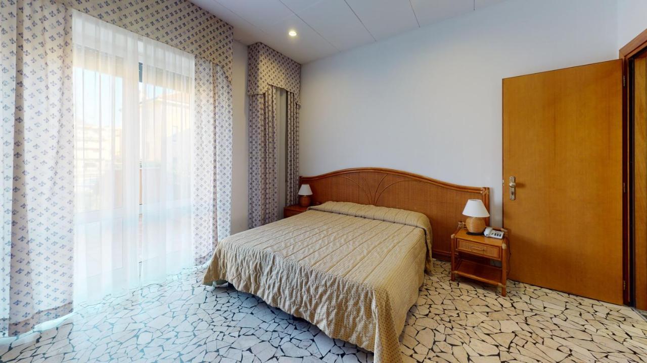 Hotel Zunino Spotorno Exterior photo